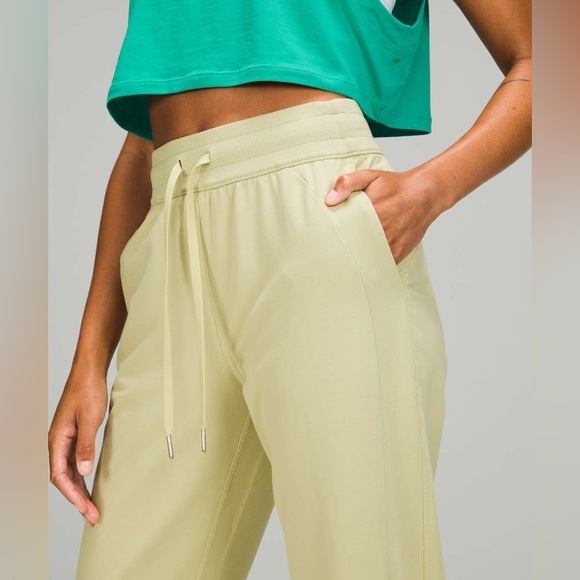 Lululemon Scuba High-Rise French Terry Jogger Size 10 - Picture 4 of 15